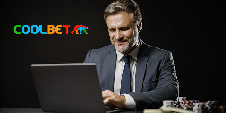 persona-apostando-poker-computadora-coolbet