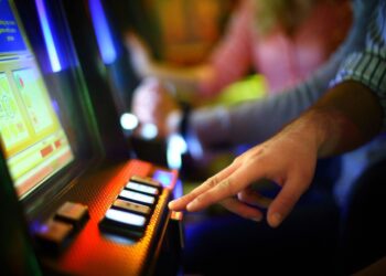 -8224- Betzorro- Bull Dozer-httpscasinosenlinea.comcl_word_media_image1